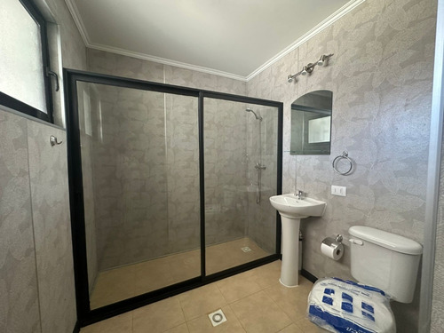 Arriendo Casa Recién Remodelada, A Cuadras Nuevo Hospital