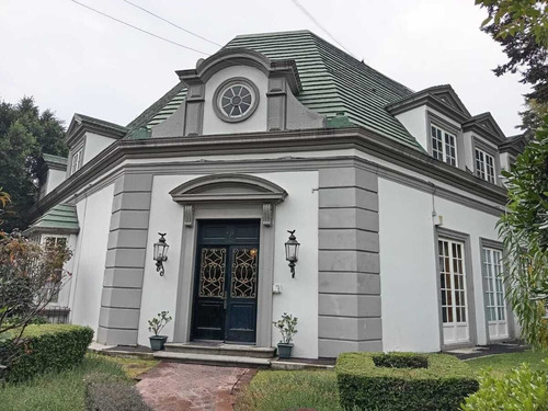 Magnifica Casa En Av Palmas, Lomas De Chapueltepec Con Uso De Suelo