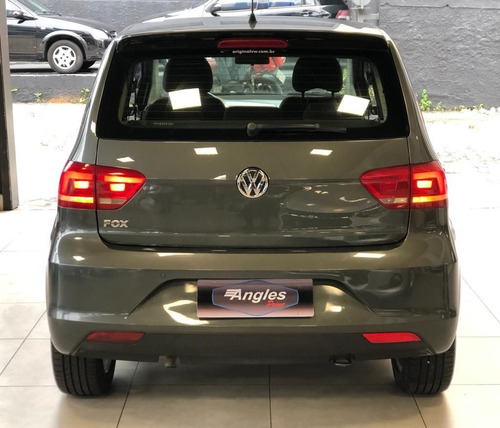 Imagem 12 de 15 de Volkswagen Fox 1.6 Msi Comfortline 8v