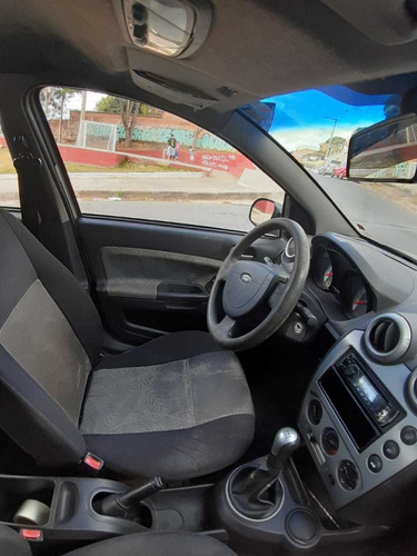 Imagem 4 de 4 de Ford Fiesta Sedan 2010 1.6 Pulse Flex 4p