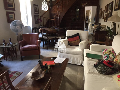Imagem 2 de 29 de Maravilhosa Casa Em Rua Nobre Da Gávea, Com 5 Quartos, 3 Vagas, Jardim E Linda Área Externa! - 36910