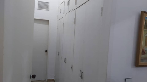 Imagen 18 de 28 de Casa De Esquina En Venta En Urbanización El Bosque Con Vigil