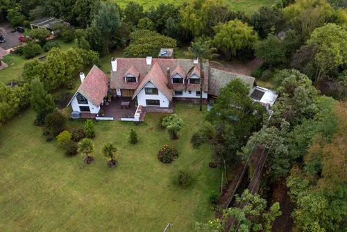 Casa En Arriendo/venta En Canelon. Cod A16565