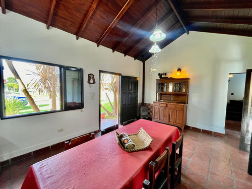 Casa En Balneario La Caleta