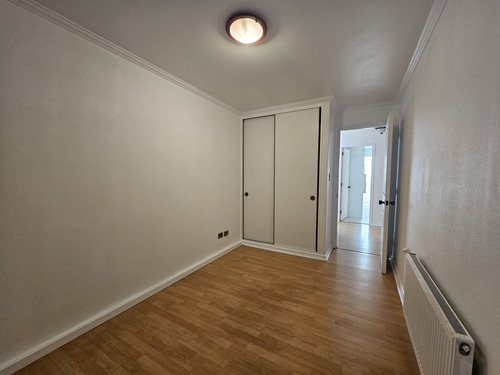 Departamento En Calle Traslaviña, A Pocas Cuadras De Alvare