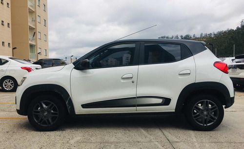 Imagem 4 de 7 de Renault Kwid 2018 1.0 12v Intense Sce 5p