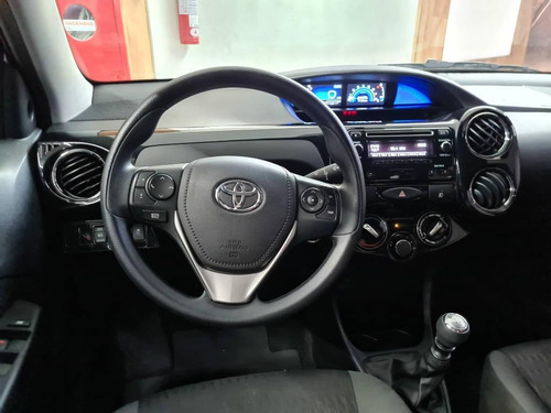 Imagem 12 de 15 de Toyota Etios Sedan Xplus