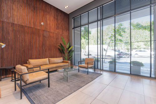 Edificio Av. Almte. Blanco Encalada (1 Est. 1 Bod.) Vista S