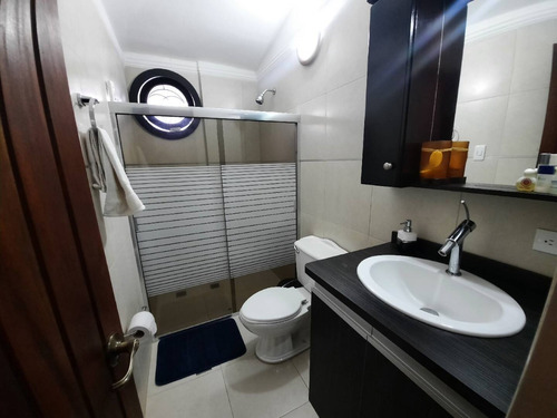 Imagen 23 de 24 de Re/max. Iris Hernandez. Vende Casa (308/300m2). Piedras Pintadas. Valencia. Codigo 125746