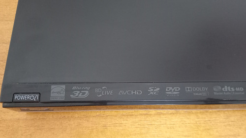 Reproductor De Bluray Panasonic Dmp-bdt110 3d Full Hd - Zwt Negro (Usado)