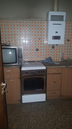 Imagen 10 de 13 de Casa 4 Ambientes En Lomas Del Mirador Buena Ubicación