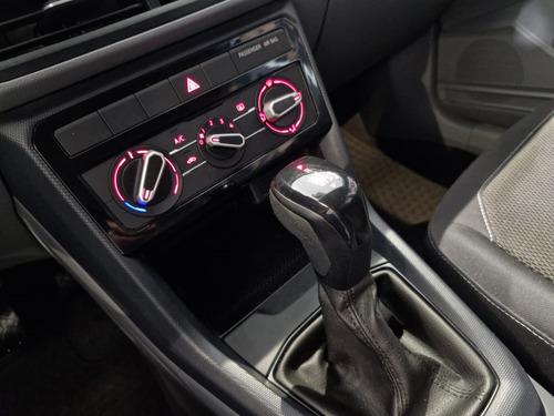 Volkswagen T-Cross 1.0 200 TSI TOTAL FLEX SENSE AUTOMÁTICO