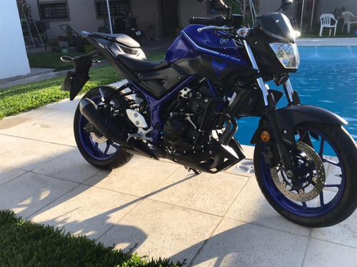 Moto Yamaha Mt03