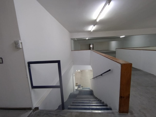 Local Comercial En Venta En Zona Centro - Lima Y Alvear