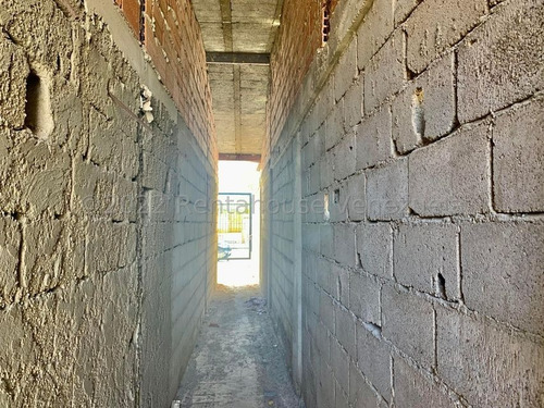 Imagen 22 de 23 de En Venta Vivienda En Obra Gris De Amplios Espacios! 04120656408 Cod Mls 22-20918