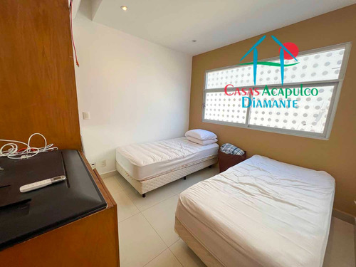 Cad Aura D 102. 3 Terrazas, Vista A Las Áreas Comunes. Con Club De Playa