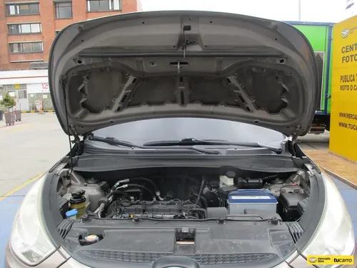 Hyundai Tucson Ix35 Gl 4x2 2000cc Mt Aa