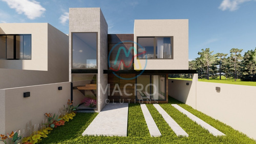 Casa En Preventa En Fracc. Tehuicil Con 3 Recamaras, Alberca Y Jardín Apta A Créditos