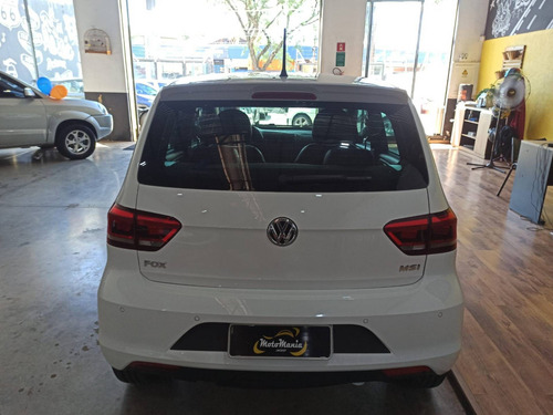 Imagem 5 de 10 de Volkswagen Fox 1.6 Mi Rock In Rio 8v Flex 4p Manual