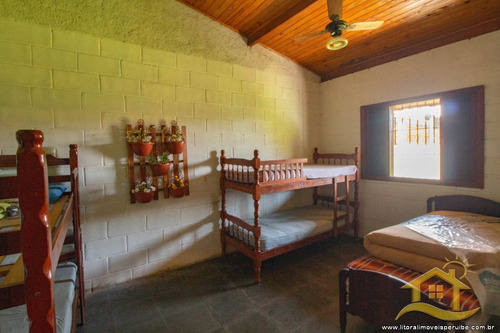 Casa No Bairro Parque Do Trevo Em Peruíbe - 3677