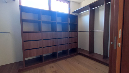 Casa En Venta En Lo Barnechea