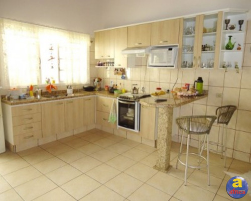Imagem 16 de 20 de Imóvel Comercial, Casa Com 3 Quartos Sendo 1 Suíte, Com Salas Comerciais No Centro Em Guaratuba/pr - Imobiliária África - So00175 - 69934501
