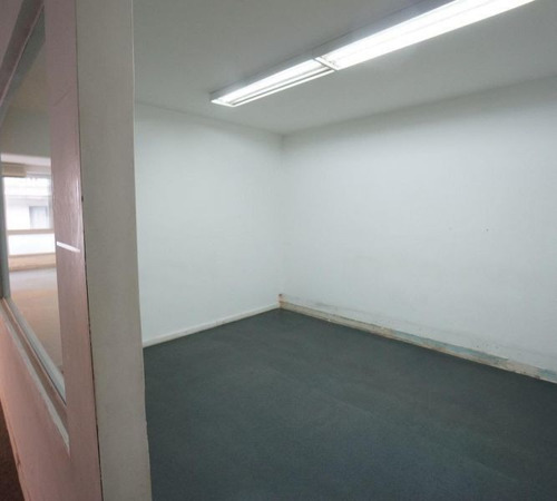 Oficina En Alquiler En El Centro. Muy Buen Piso De 230 M2