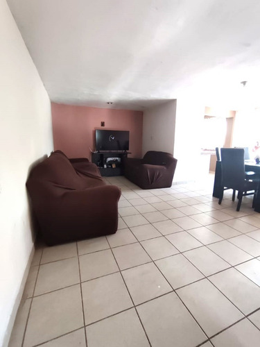 Venta De Casa Con Local En Esquina - Súper Ubicada En Av 6. Colonia Plutarco