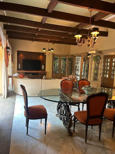 Residencia En Venta En Mérida, Col. Montecristo, Con Terreno De 6,500 M2