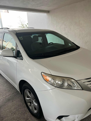 Toyota Sienna 3.5 Le V6 At