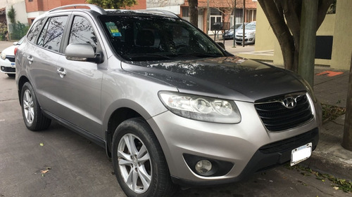 Imagen 2 de 8 de Hyundai Santa Fe 2.2 Gls 7as Crdi 6mt 4wd Pedyautos