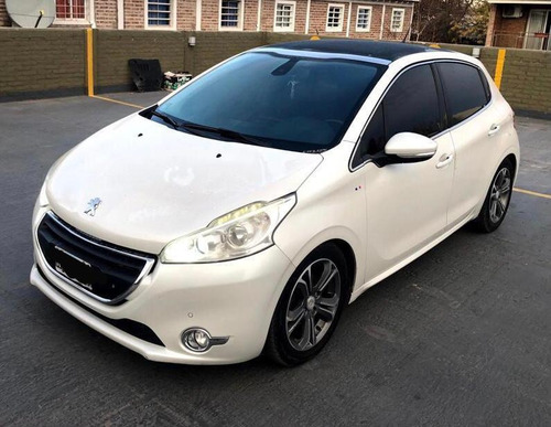 Peugeot 208 1.6 Feline 2013