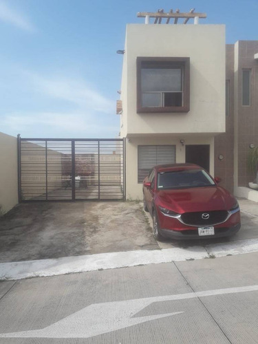 Imagen 1 de 10 de Casa En Renta En Las Terrazas.