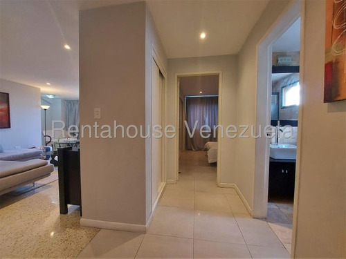 Hermoso Apartamento En Alquiler. Urb. Altamira.