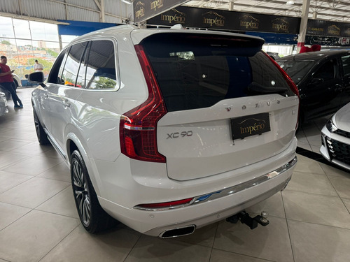Volvo XC90 2.0 T8 Momentum Recharge (plug-in) 5p Hibrido