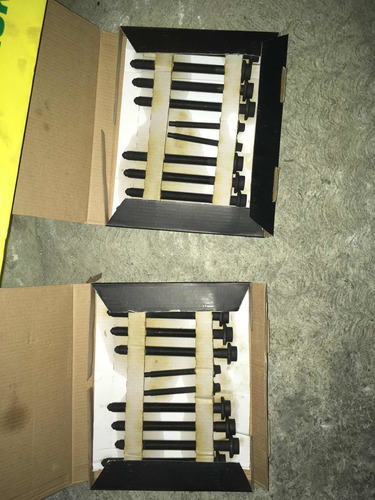 Imagen 3 de 3 de Tornillos De Tapa Válvulas Evergreen Para Ford Explorer 2006