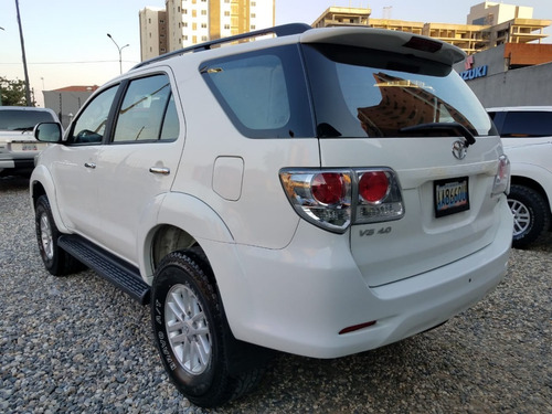 Imagen 6 de 10 de Toyota Fortuner Sr 2013