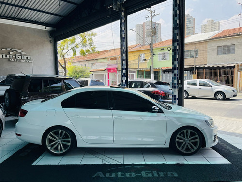 Volkswagen Jetta 2.0 TSI HIGHLINE 211CV GASOLINA 4P TIPTRONIC