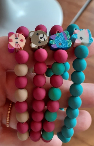 Imagem 7 de 9 de Pulseiras Coloridas
