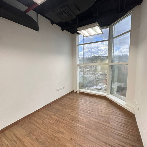 Oficina En Alquiler 100 M2 - Urb.las Mercedes
