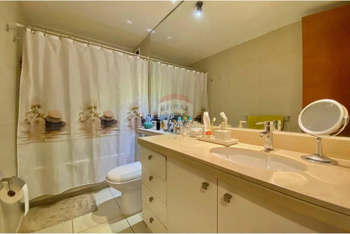 Cómodo Departamento 2d 2b, Con Amplios Espacios