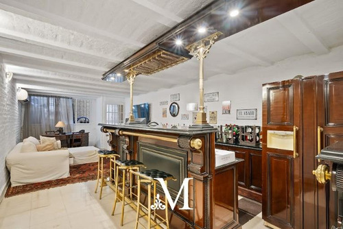Casa En Venta- Belgrano-zona Embajadas- Pileta Y 3 Cocheras