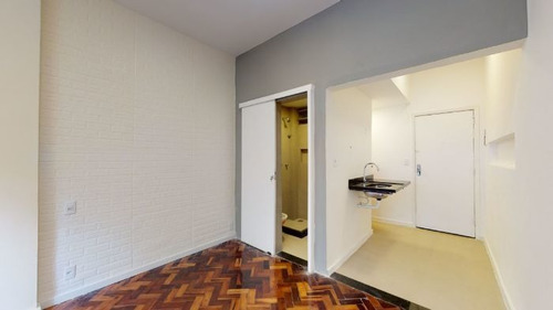 Apartamento À Venda Na Rua Professor Alfredo Gomes, Botafogo, Rio De Janeiro - Rj - Liv-9215