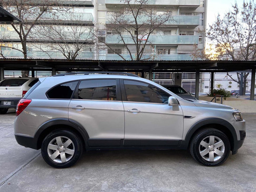 Imagen 5 de 15 de Chevrolet Captiva 2.4 Ls Mt Fwd 167cv 2014