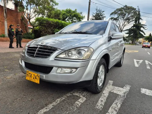 Ssangyong Kyron 2.3 Gasolina 7 Pasajeros