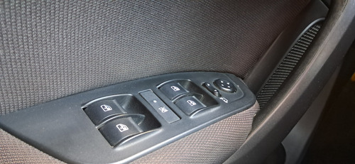 Fiat Cronos 1.8 16v Precision
