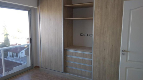 Imagen 10 de 16 de Departamento En Venta En Remedios De Escalada Oeste