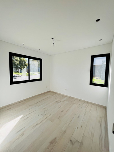 Imagen 23 de 30 de Excelente Casa En San Matías, 4 Dormitorios, Dependencia Y Piscina!!