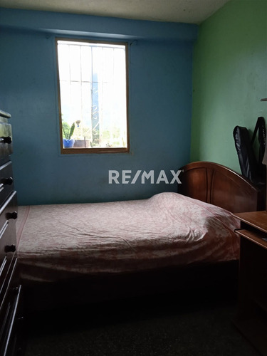 Imagen 7 de 17 de Amplio Apartamento Urb. El Ingenio Guatire