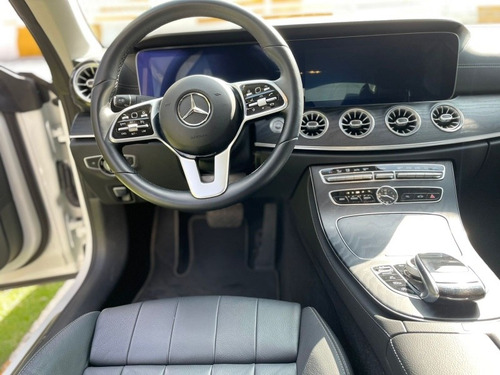 Imagen 14 de 15 de Mercedes-benz Clase E 300 Coupe Blanco 2020